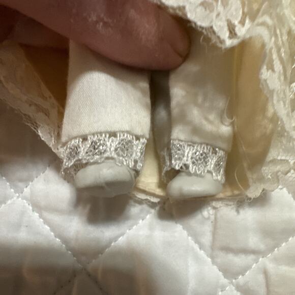 Small porcelain doll 8 Inch - Picture 7 of 8